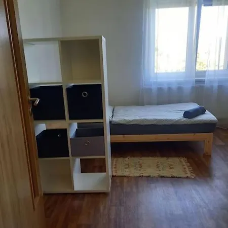 Zastavka V Lazenskem Trojuhelniku 4 דירה